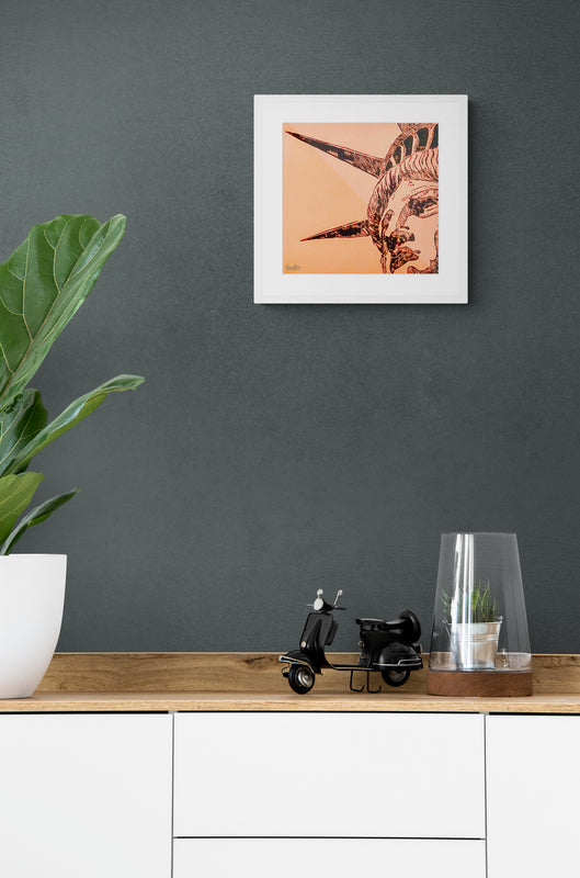 Kopie von Kopie von New York City Ausschnitt der berühmten "Lady Liberty" der Freiheitsstatue als Original in hochwertigem Druck - ein absolutes Highlight für New York Fans! 2 Farben-Druck, Schwarz, Light-Ocker, vom Künstler signiert und zertifiziert