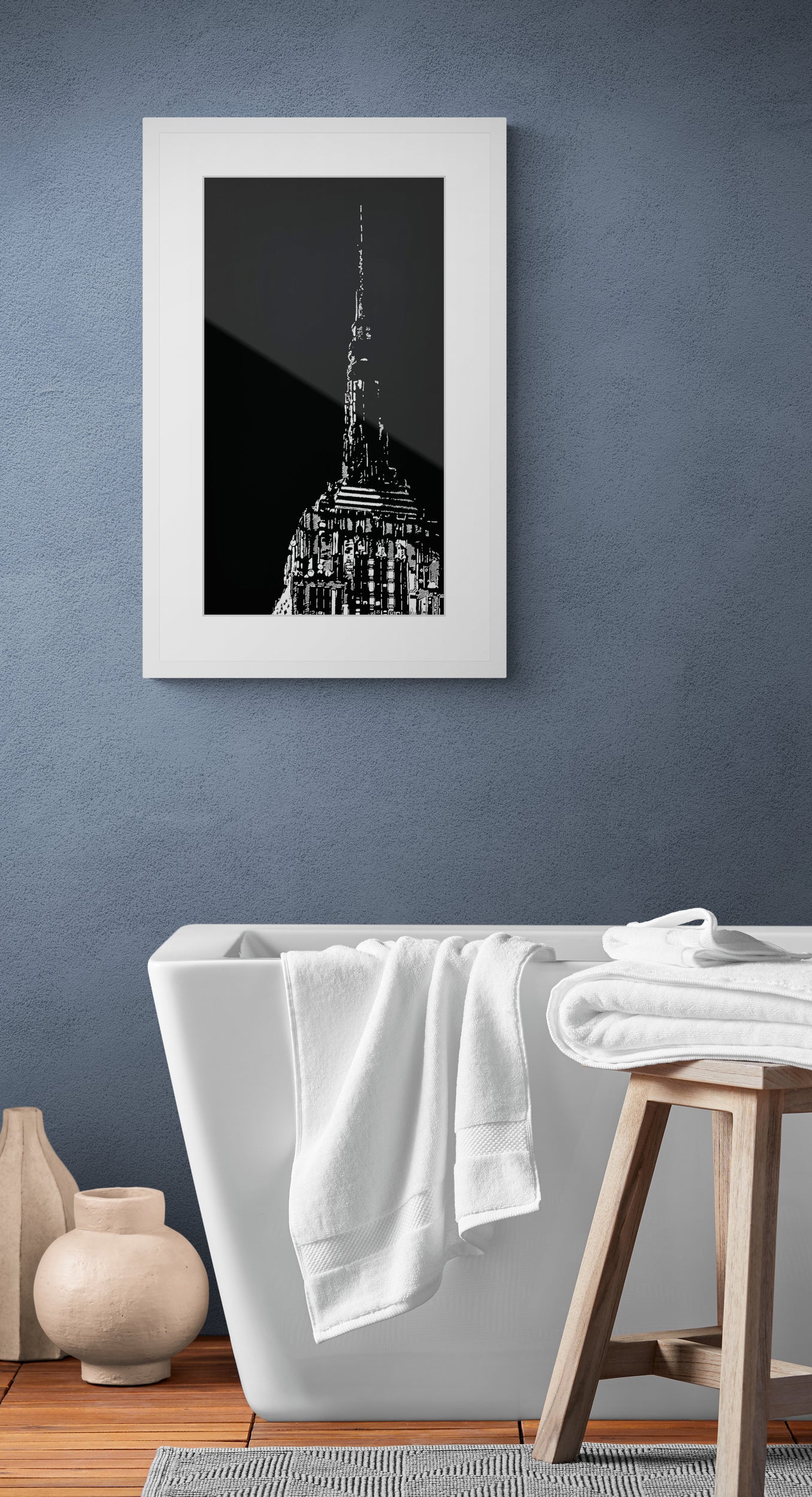 New York City Empire State Building als Original in hochwertiger Druckqualität - ein absolutes Highlight für New York Fans! Druck in Carbon-Black auf Zerkall oder hochwertigem reinweißem Bütten Papier, vom Künstler signiert und zertifiziert.